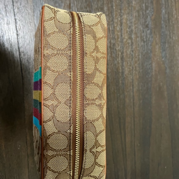 Coach cosmetic bag - Picture 4 of 6